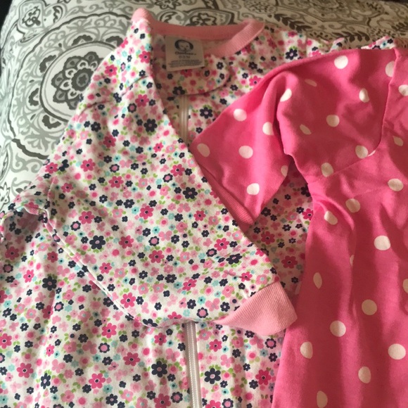 0-3 mo layette set - Picture 3 of 5